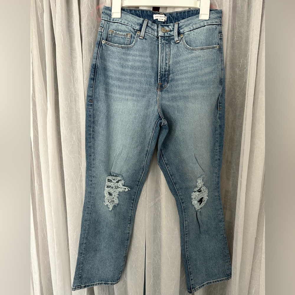Good American. Distressed, cropped denim jeans. Size 8. Never worn.